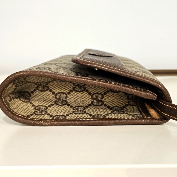 Authentic Gucci GG Supreme Shoulder Bag Small - Picture 10 of 14